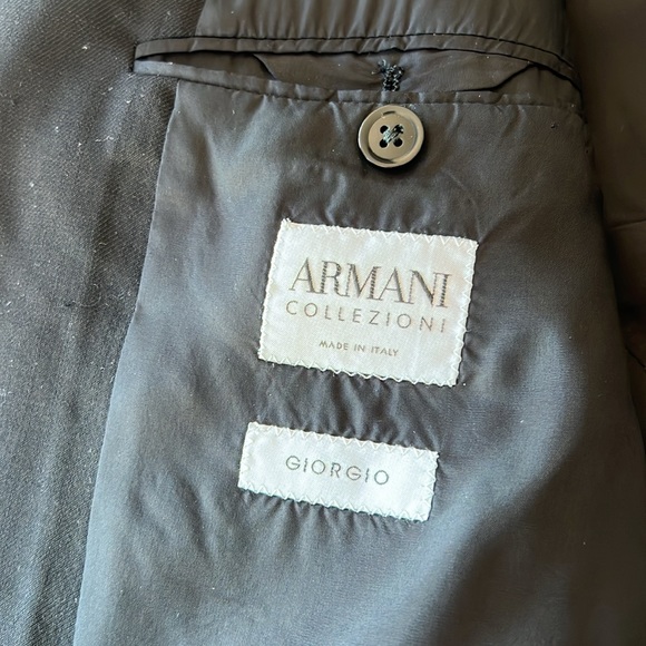 Armani blazer size 44C - Picture 3 of 7